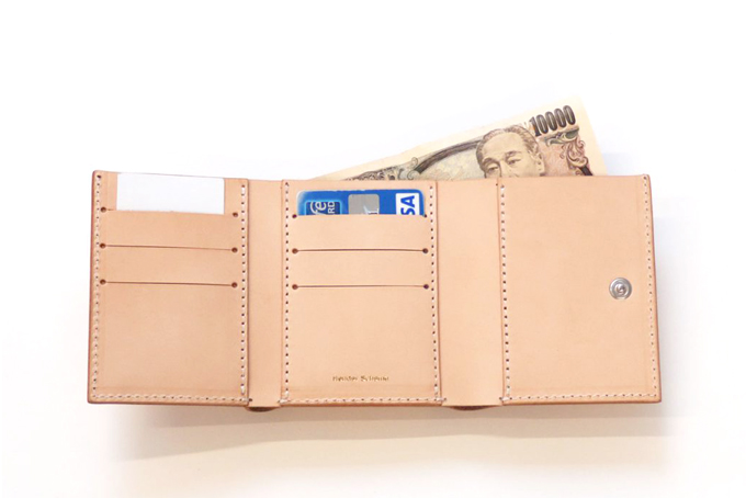 trifold-wallet-1