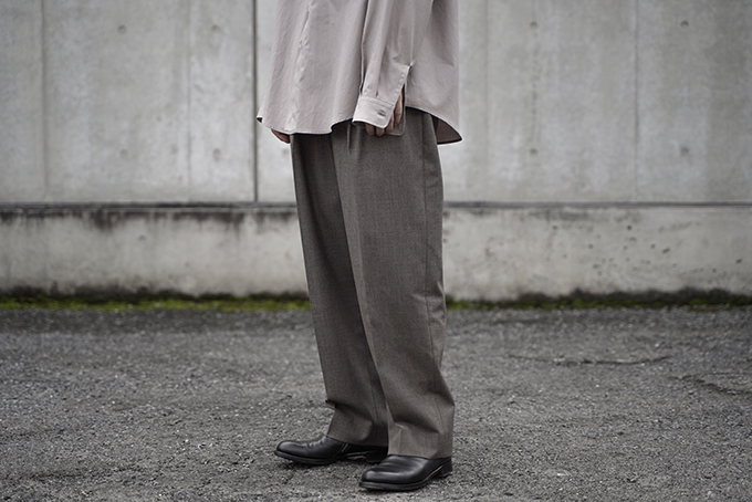 auralee bluefaced wool narrow slacks - www.buyfromhill.com