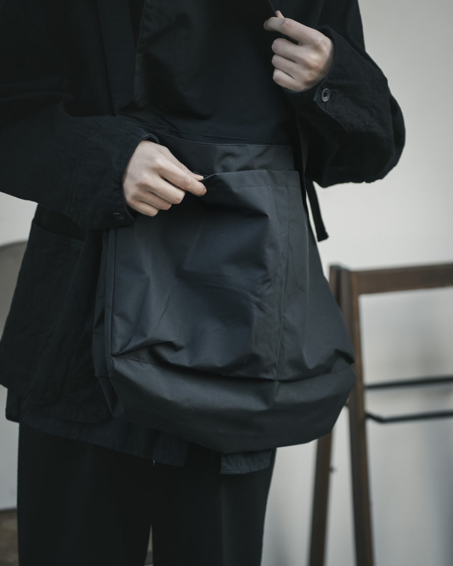 ERA. -B.T No Messenger Bag- | Twelve Blog