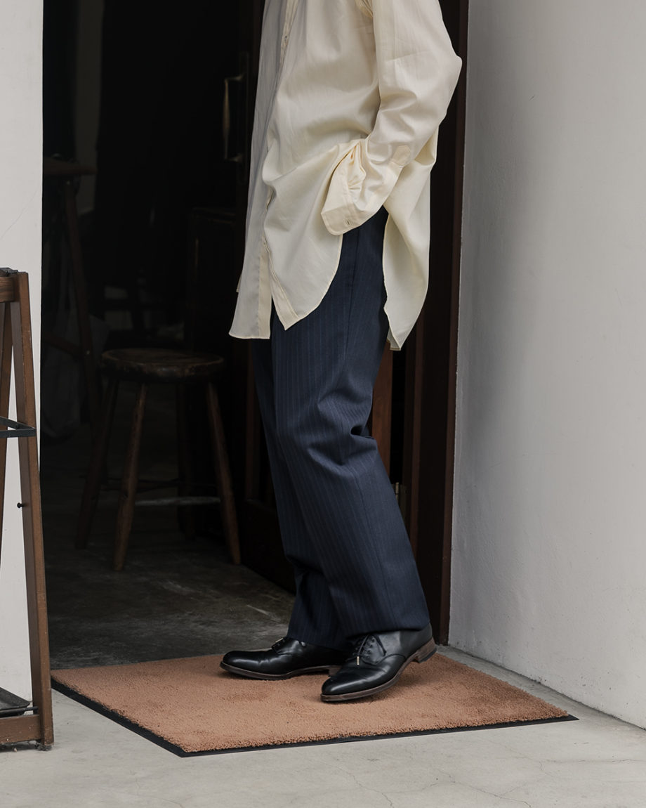 MAATEE&SONS 2INTUCK TAPERED TROUSERS - パンツ