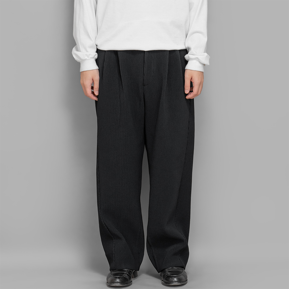 ssstein / Gradation Pleats Twist Seam Wide Trousers