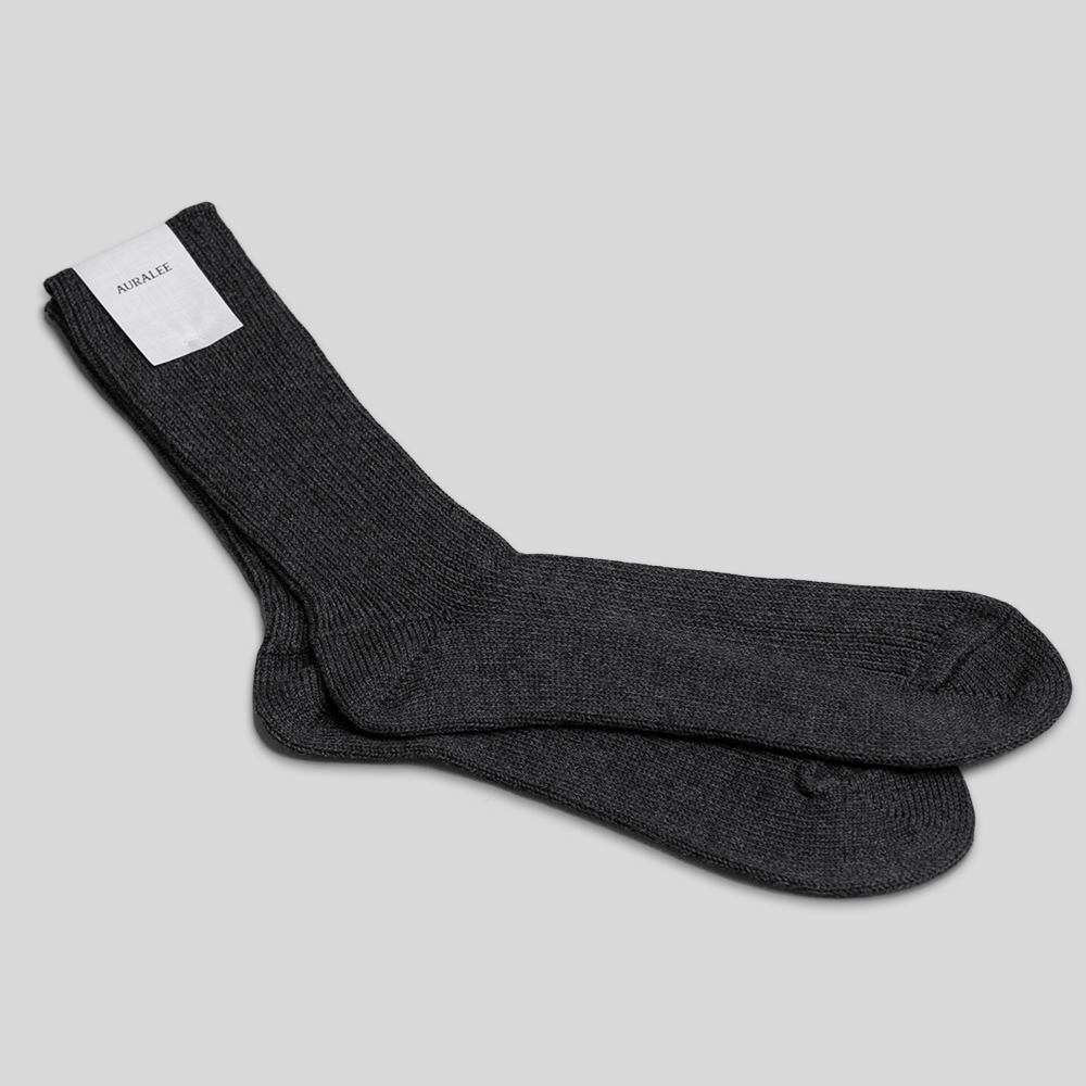 AURALEE / Cotton Cashmere Low Gauge Socks (Top Charcoal)