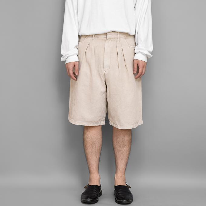 FARAH / Two Tuck Wide Shorts (Cotton Linen Twill-Beige)