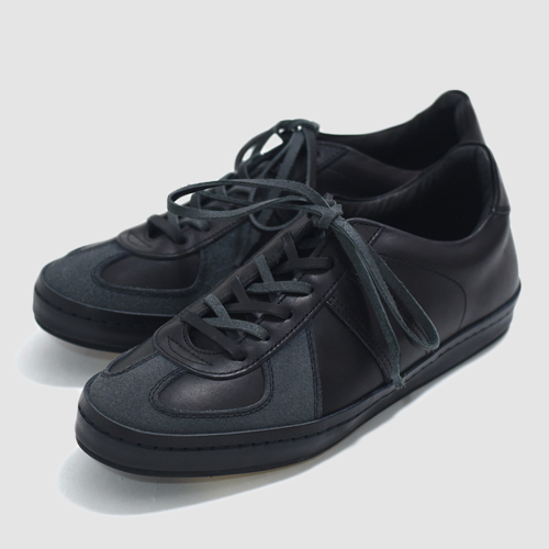 Hender Scheme / Manual Industrial Products 05 (Black)