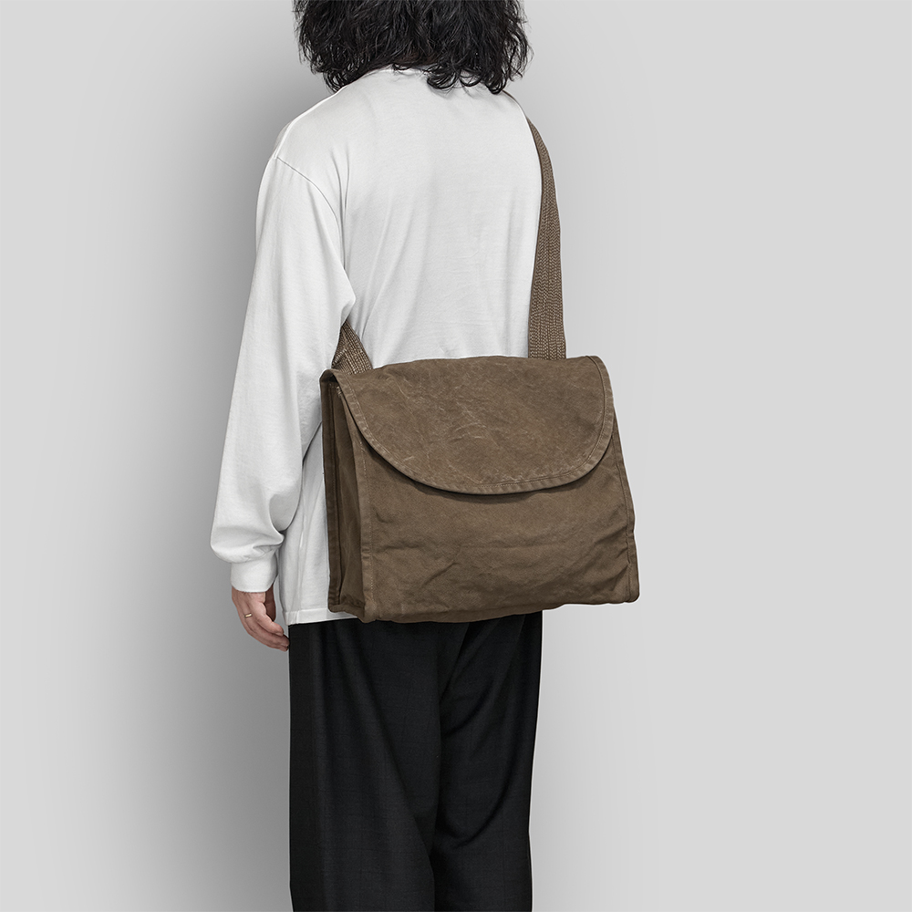 T.T / Letter Carrier Bag