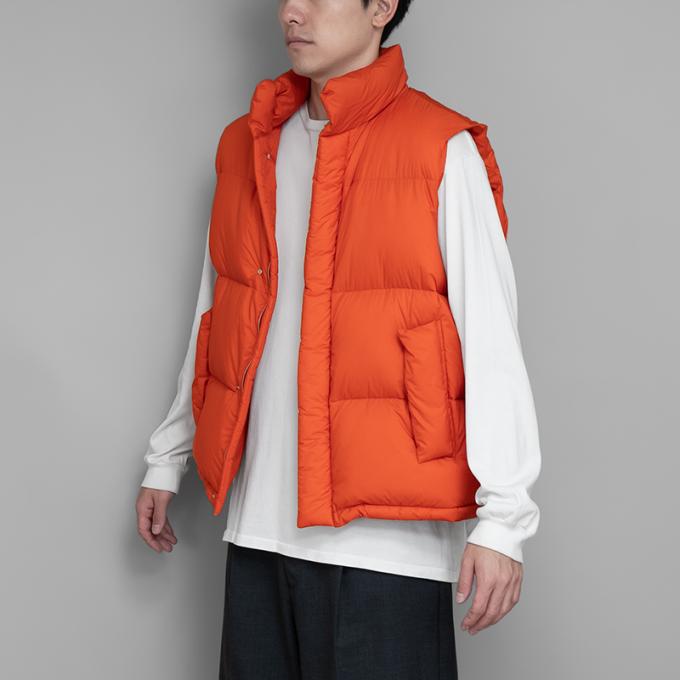 AURALEE / Super Light Nylon Ripstop Down Vest (Orange) | twelve