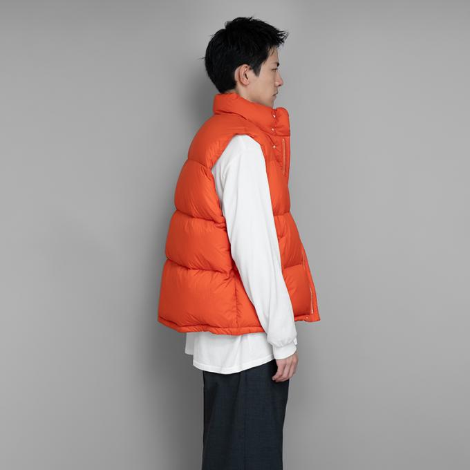 AURALEE / Super Light Nylon Ripstop Down Vest (Orange) | twelve