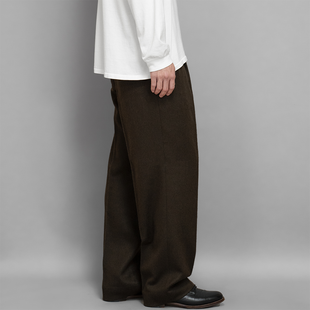 AURALEE / Baby Camel Flannel Two-Tuck Slacks | twelve