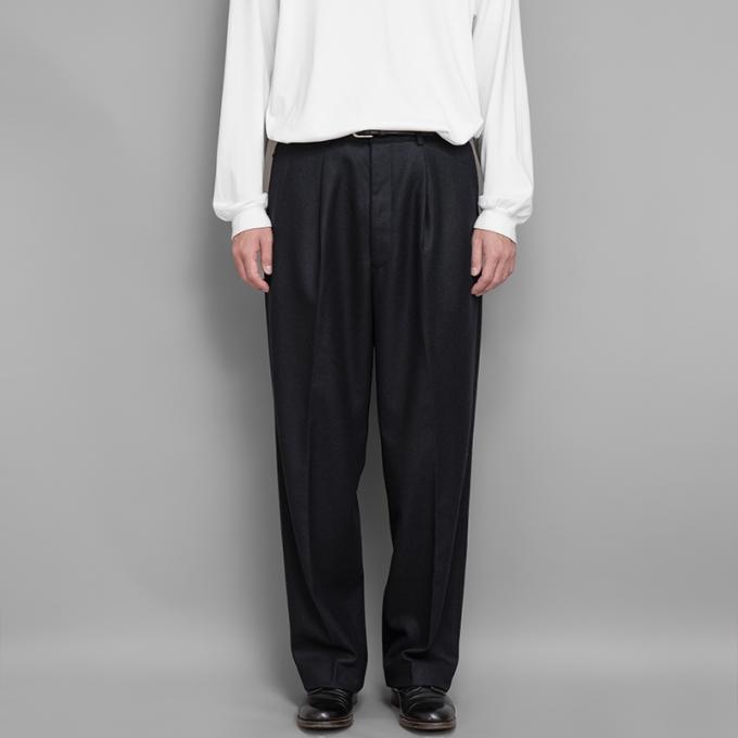 FARAH / One Tuck Side Adjustable Pants (Wool Flannel-Navy)