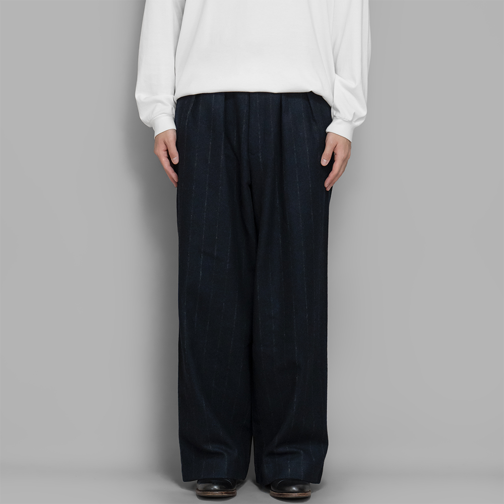m’s braque / Tucked Baggy Pants (Navy Stripe)