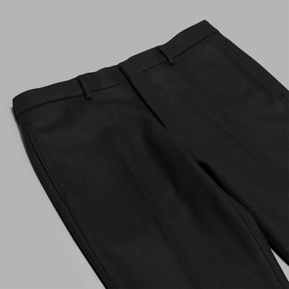 COMOLI / ライトメルトン パイプドステムパンツ | twelve 