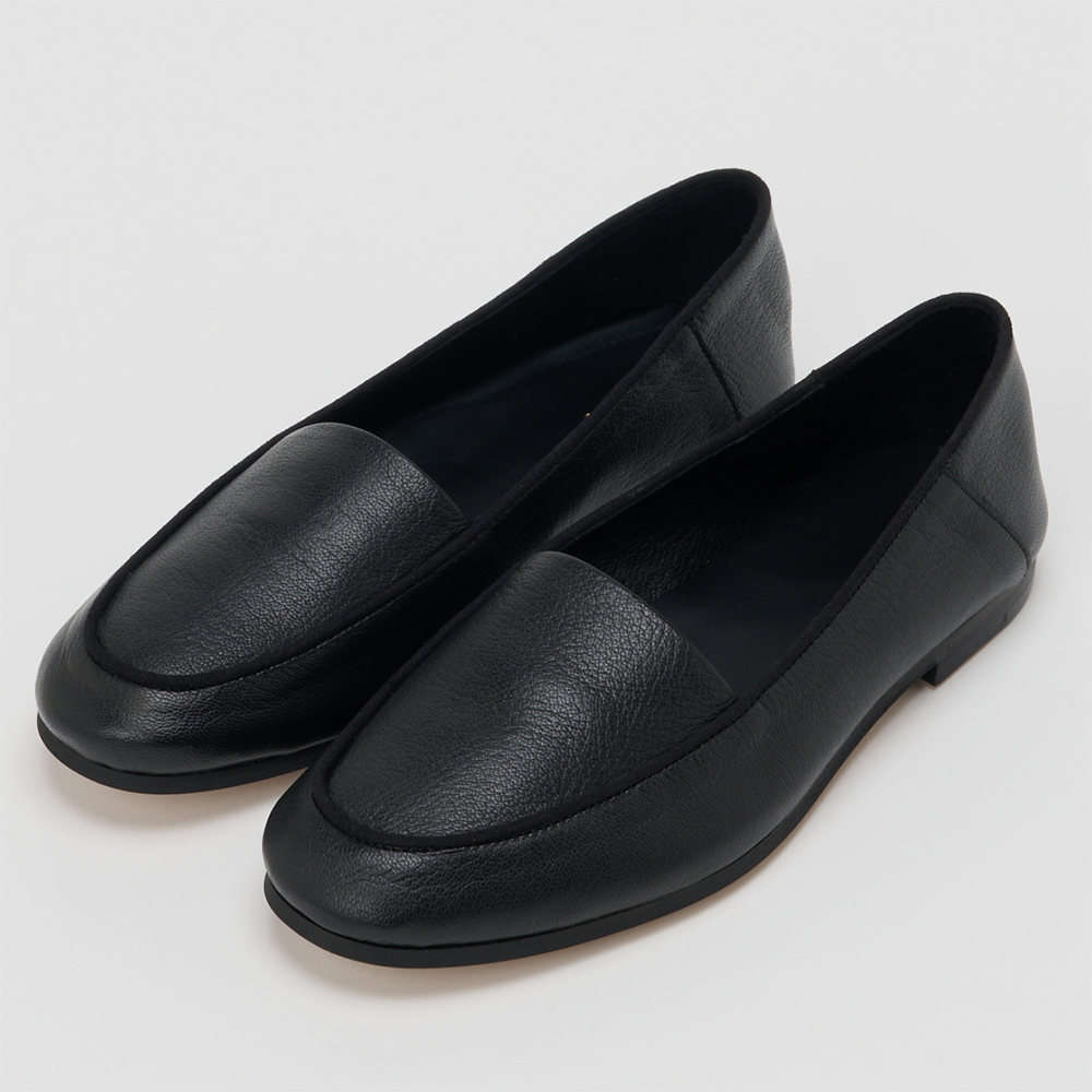 Hender Scheme / Oval Moca