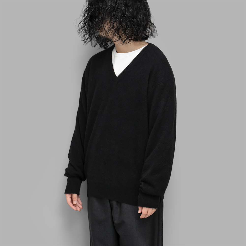 ssstein / Pure Cashmere Knit V Neck LS (Black)