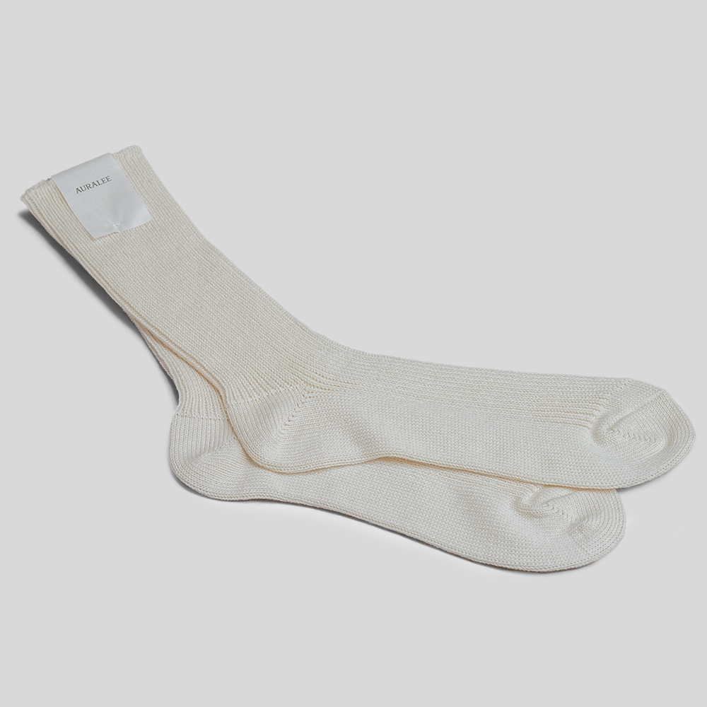 AURALEE / Cotton Cashmere Low Gauge Socks (Ivory)