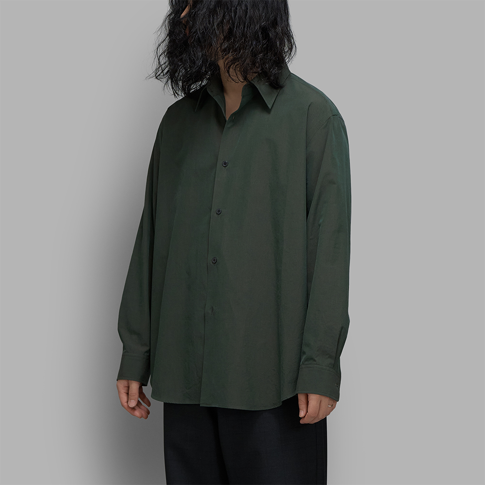 AURALEE / Washed Finx Weather Chambray Shirt (Dark Olive) | twelve