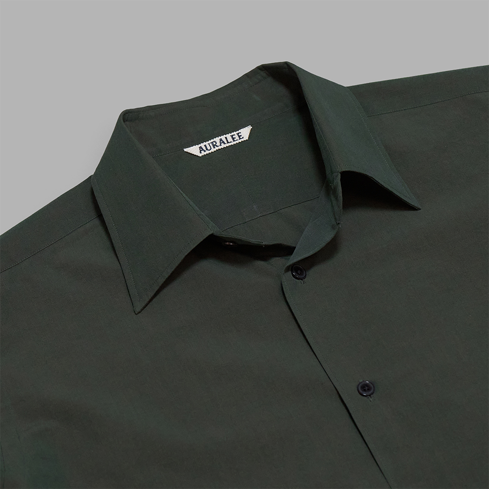 AURALEE / Washed Finx Weather Chambray Shirt (Dark Olive) | twelve