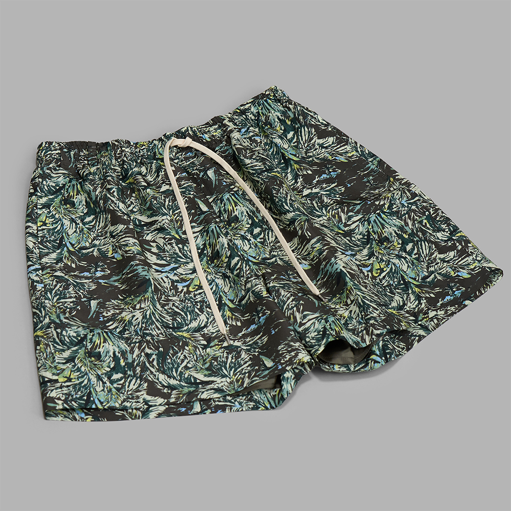 AURALEE / Printed Airy Silk Shorts (Dark Brown)