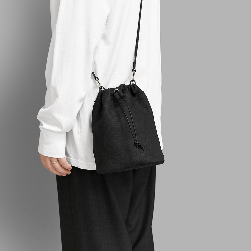 ERA. / EO Shrink Pao Bag