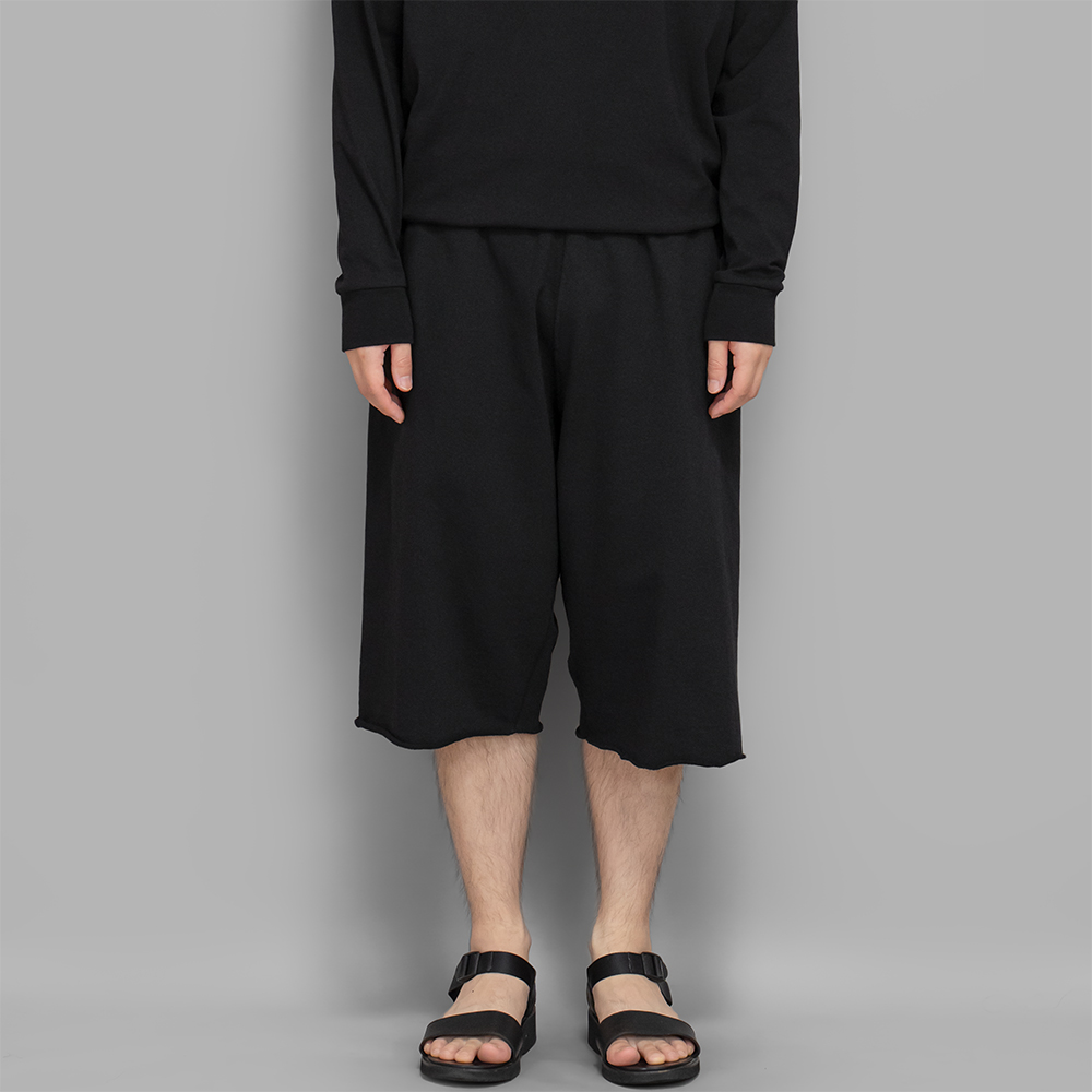 【新品】COMOLI 25ss LWコットン裏毛 ショーツ サイズ3 ブラック 新品】COMOLI 25ss LWコットン裏毛 ショーツ サイズ3 ブラック