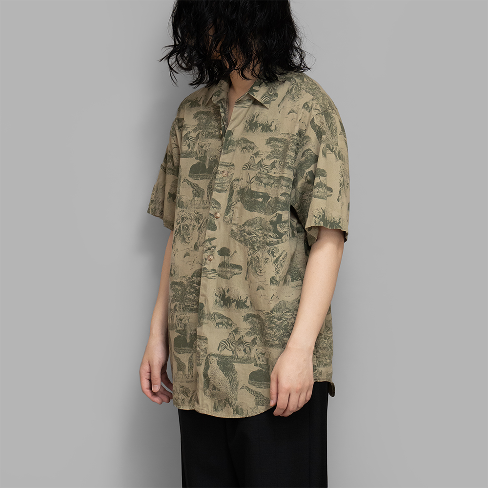 USED / BANANA REPUBLIC SAFARI Animal Print Shirt