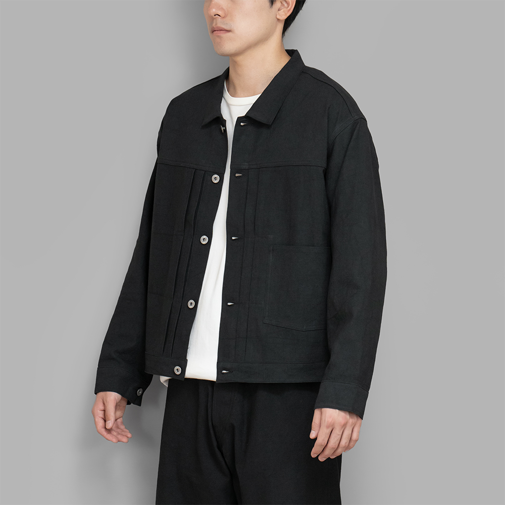 T.T / Buckle-Backed Jacket (Black)