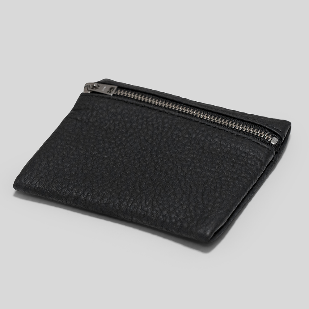 ERA. / EO Shrink Zip Pouch Short (Black)