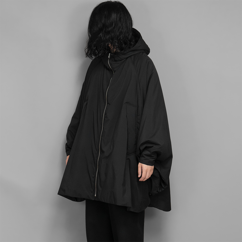 ssstein / Padded Poncho