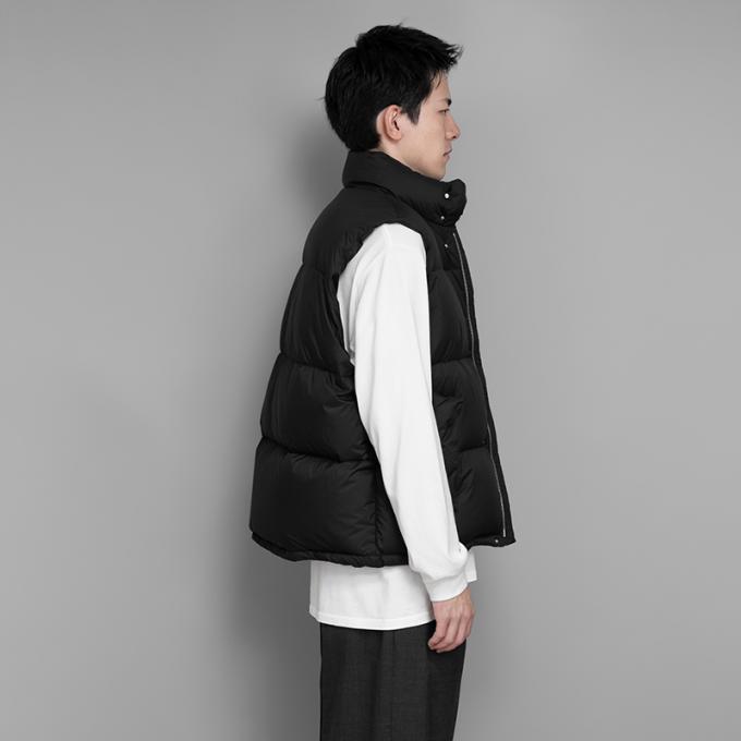 AURALEE / Super Light Nylon Ripstop Down Vest (Black) | twelve