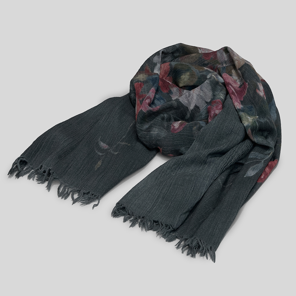 calmlence / Fringe Scarf (Dark Gray Print)
