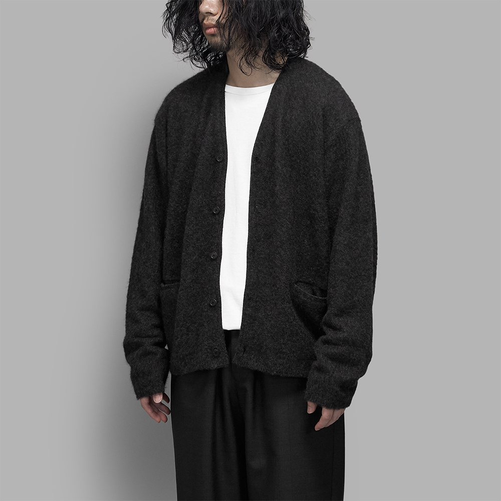 A.PRESSE / Brushed Cashmere Middle Gauge Cardigan (Charcoal)