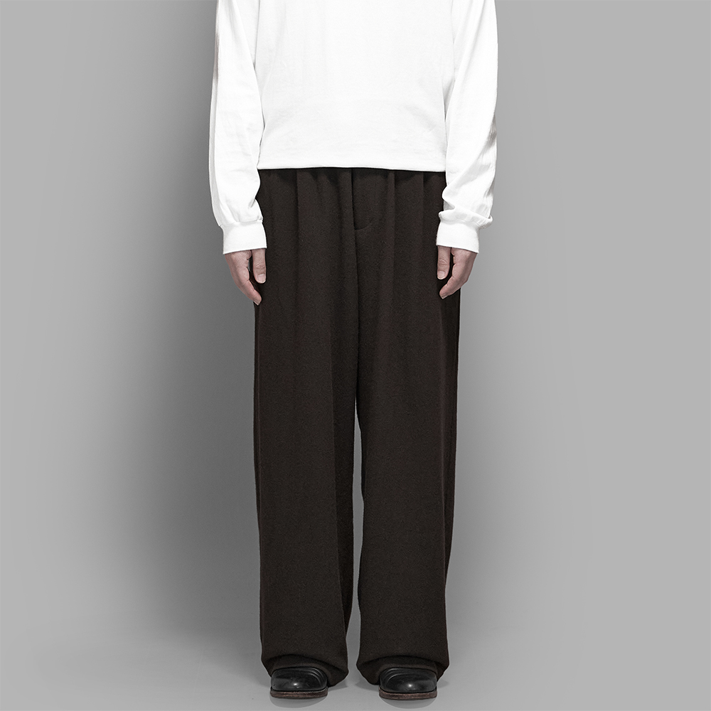 un/unbient / Easy Trousers (Coffee)