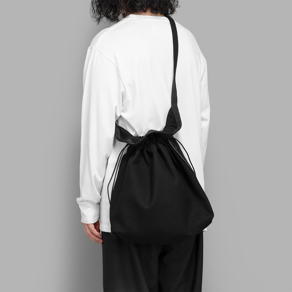 ERA. / Shukuju Wool Big Red Cross Apron Bag