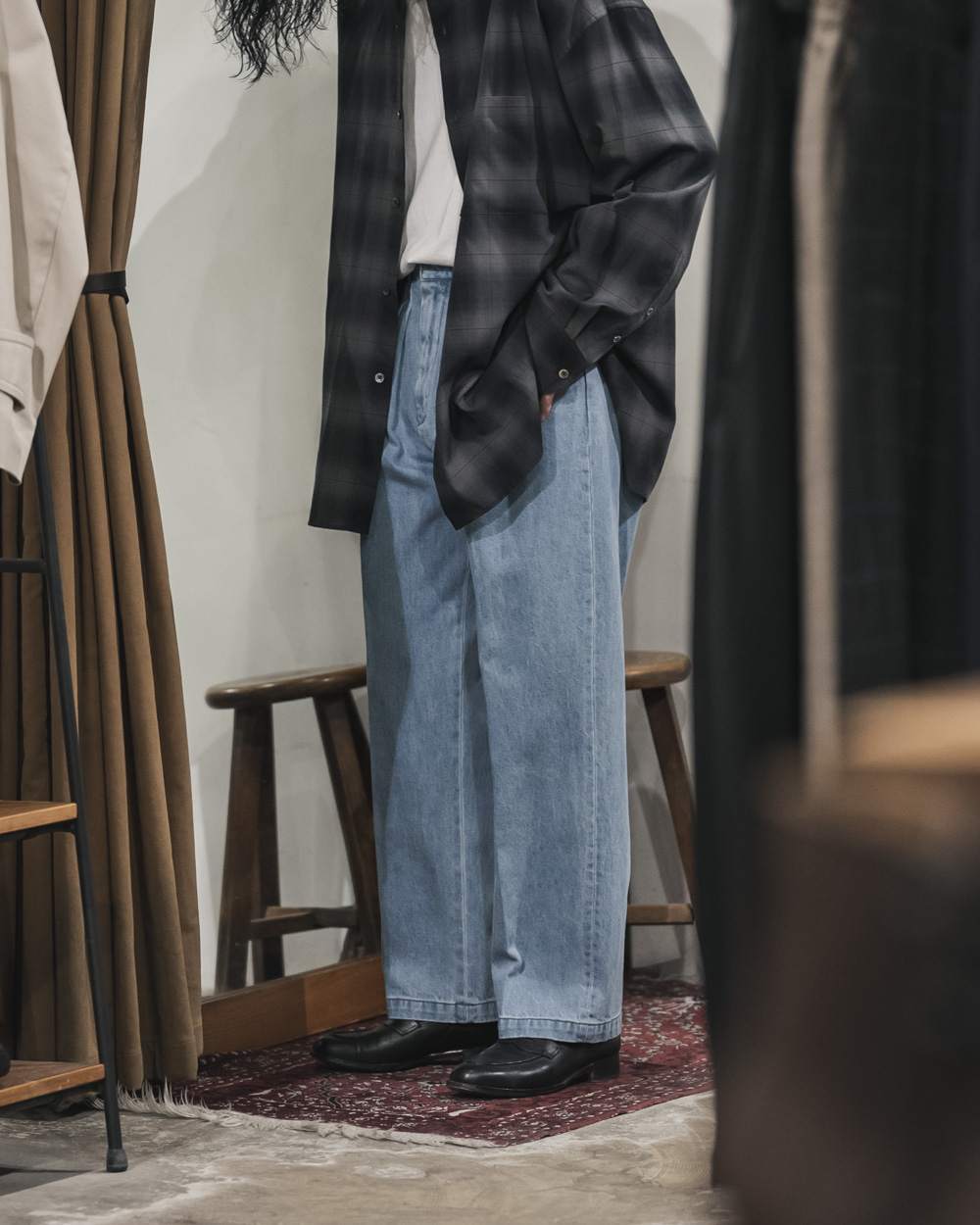 FARAH Two-tuck Wide Tapered Pants - パンツ